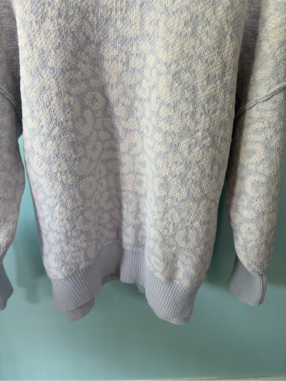 Abercrombie & Fitch Soft A&F Collection Cozy Crewneck Sweater Size Medium - Picture 4 of 10